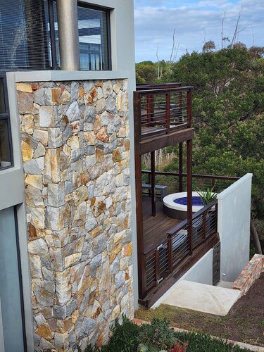Fabulous 5-bedroom house in serene Onrusrivier perfect for families and Friends