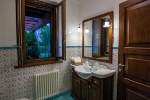 Handtücher, Toilettenpapier