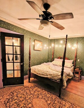 House, 4 Bedrooms | 4 bedrooms, laptop workspace, iron/ironing board, WiFi