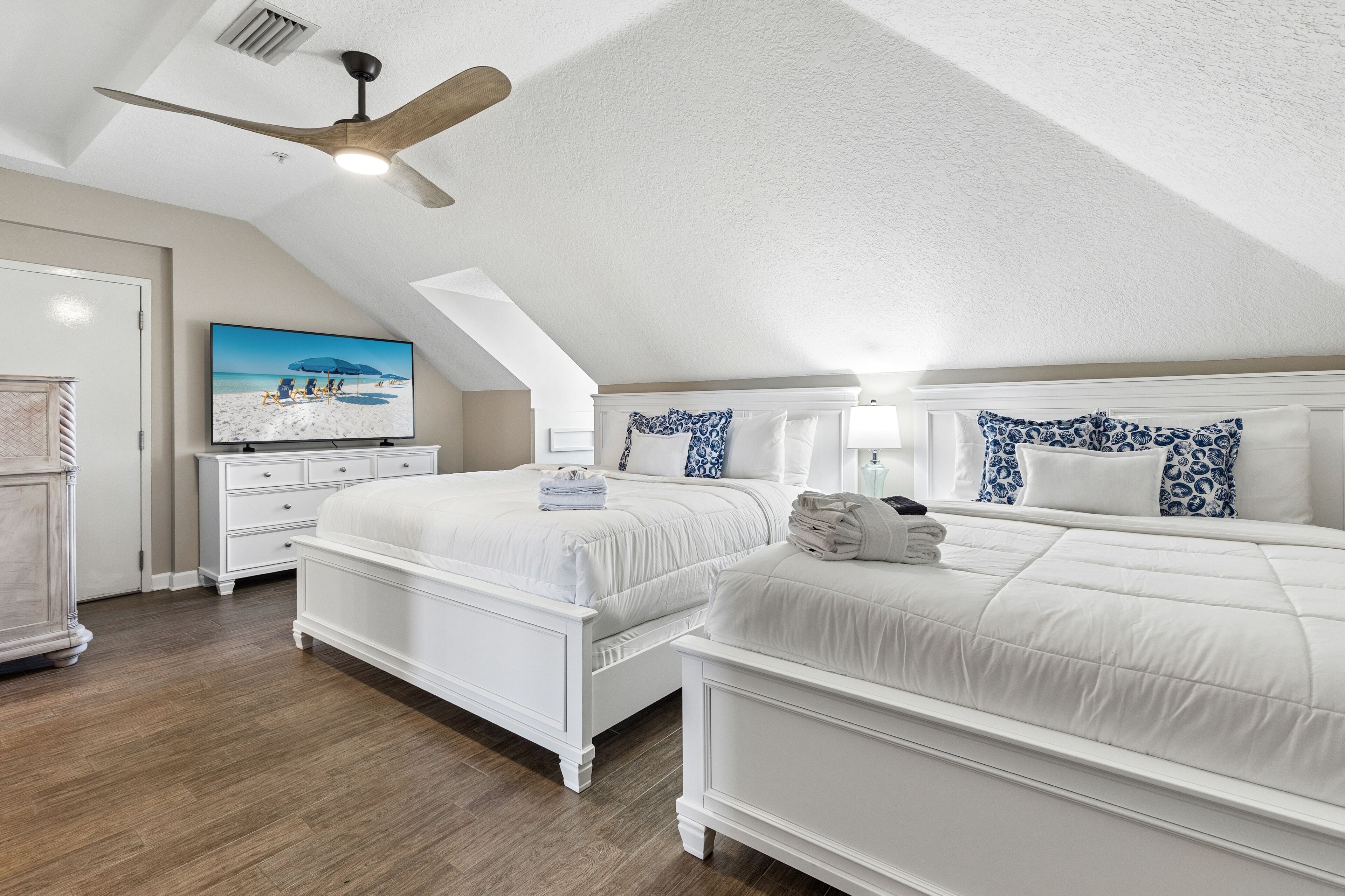 Condo, 4 Bedrooms | 4 bedrooms, iron/ironing board, free WiFi