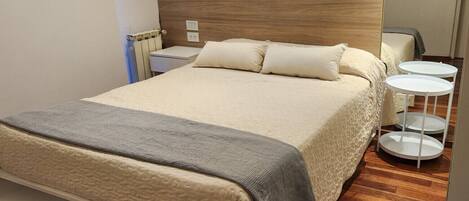 1 bedroom, free WiFi, bed sheets