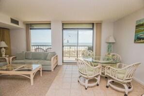 TV - Direct Oceanfront Condo with Ocean and Bay Views (Ocean City)