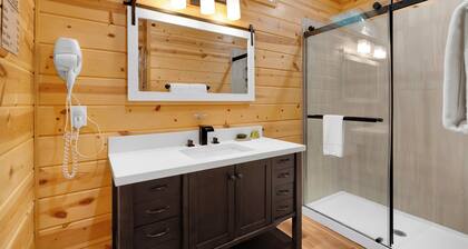 Mt Lemmon Cabin 6 in Summerhaven, Arizona