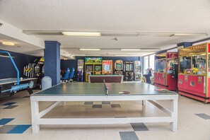 Games room - 2 Bedroom, 2 Bath with Ocean and Bay Views (Ocean City)