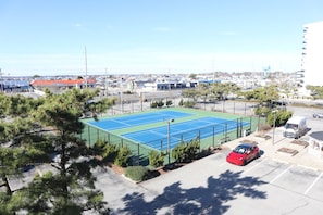 Sports court - Recently Renovated 3 Bedroom (Ocean City)