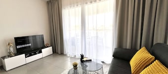 127 NIC - Stay Sun Line Apartment
