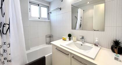 127 NIC - Stay Sun Line Apartment