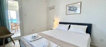 39 LCA - Stay Makenzie View Apartment