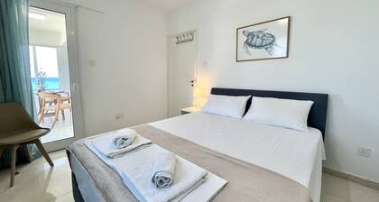 39 LCA - Stay Makenzie View Apartment