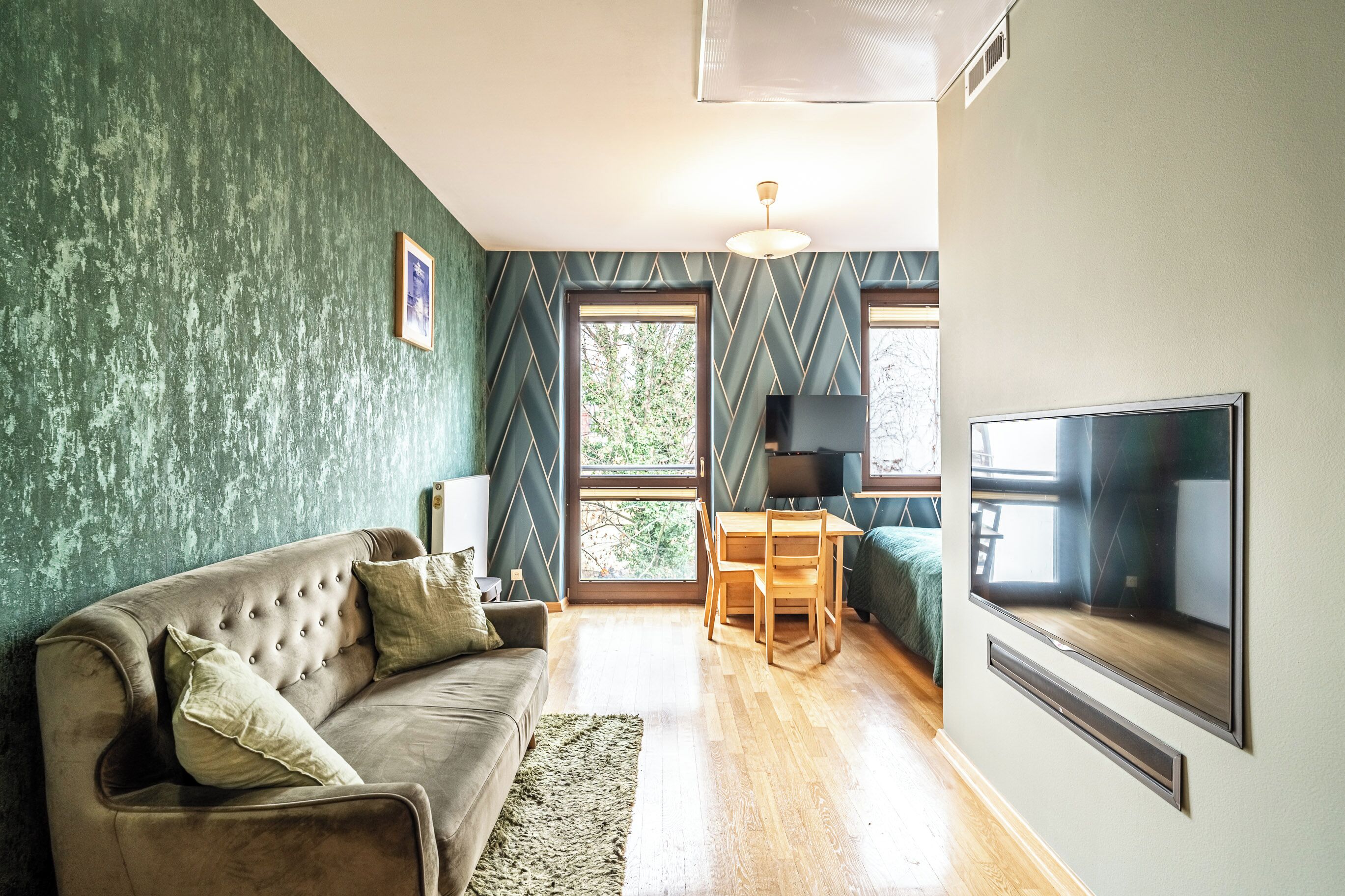 Studio Suite, 1 Double Bed | Living room