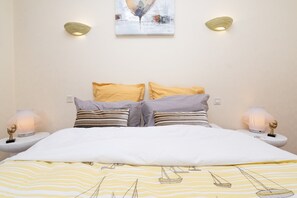 1 bedroom, WiFi, bed sheets
