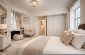 House - Luxury Pad for Couples Next to Paddington Station (London)
