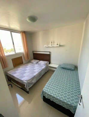 2 slaapkamers, een strijkplank/strijkijzer, wifi, beddengoed