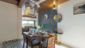 Deluxe-villa - balkon | Spiseområde