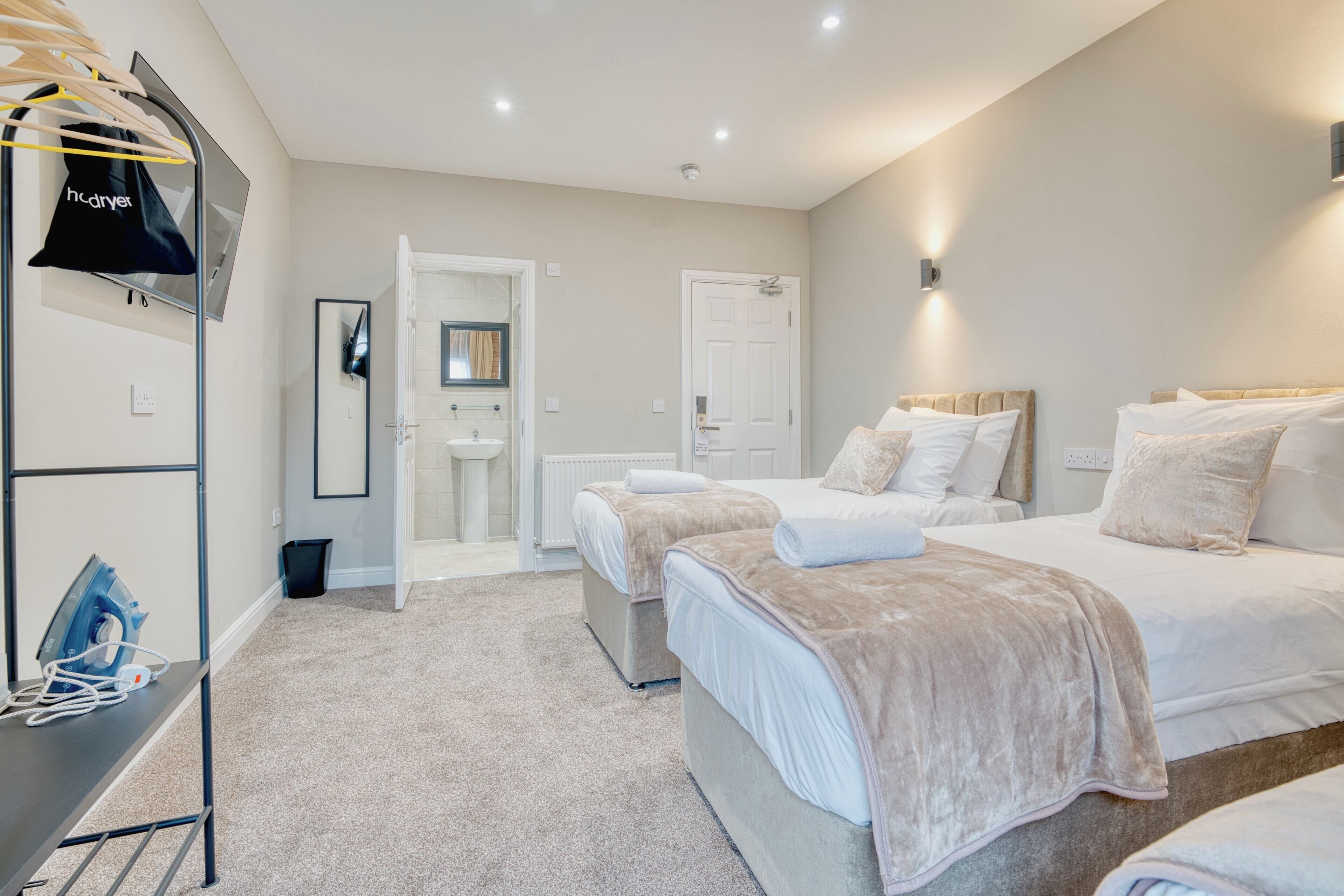 Triple Room, 3 Single Beds, Non Smoking, Private Bathroom