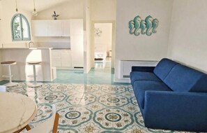 Smart TV - MARINO apartment with fantastic views of the gulf, just 5 minutes from the beach (Lacona)