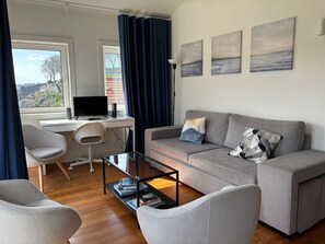 Deluxe Apartment, Balcony, River View | Living area - Corticeira Living (Porto)