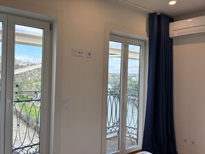 豪華公寓, 露台, 河景 | 內部