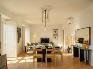 Dining - Ando Living - Fanqueiros House (Lisboa)