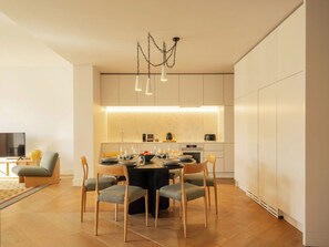 Dining - Ando Living - Fanqueiros House (Lisbon)