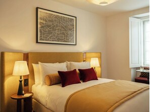 In-room safe, iron/ironing board, free WiFi - Ando Living - Fanqueiros House (Lisbon)