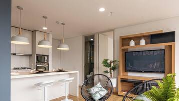 Apartment, Balcony, City View | Interior