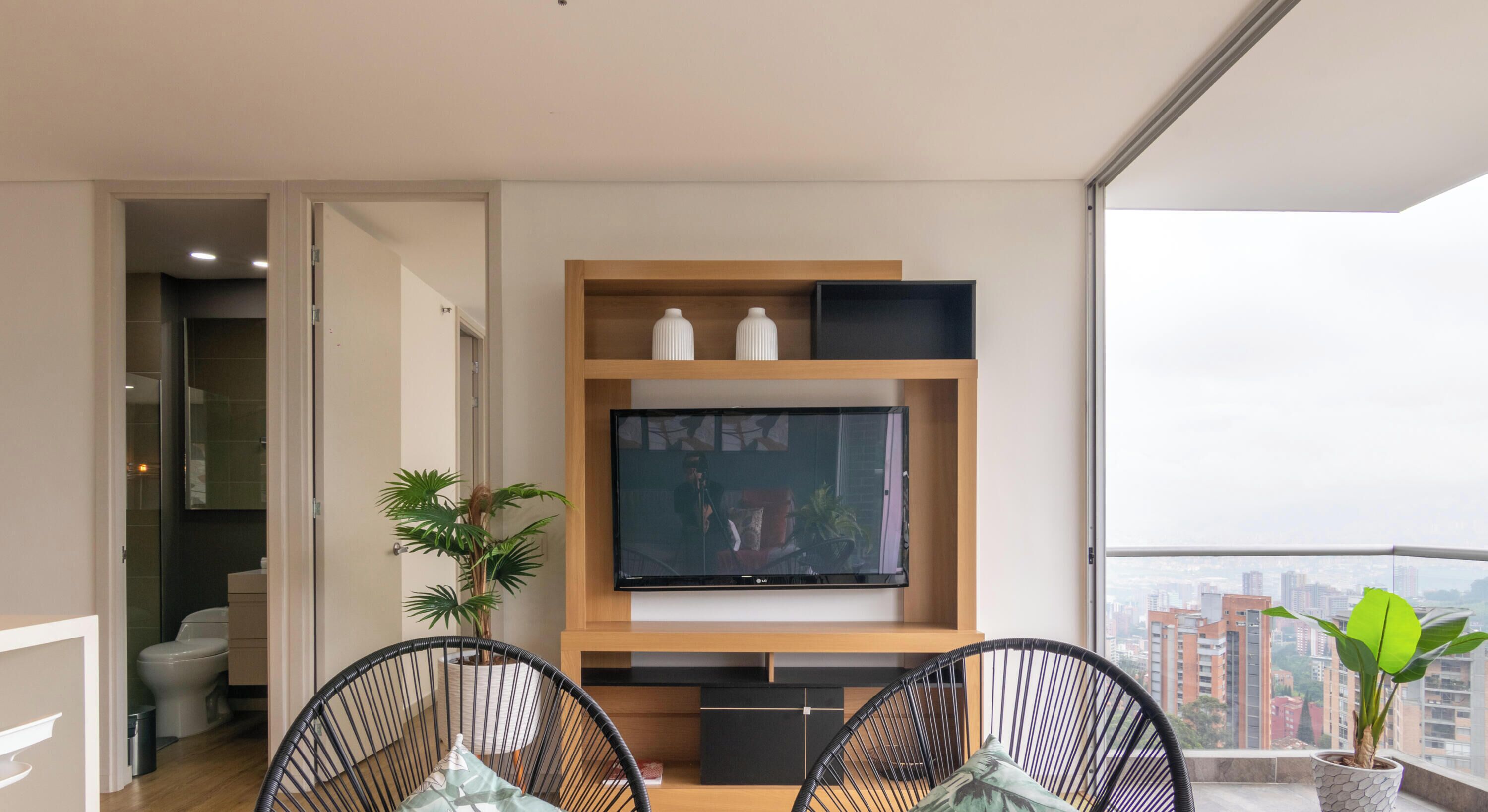 Apartment, Balcony, City View | Interior