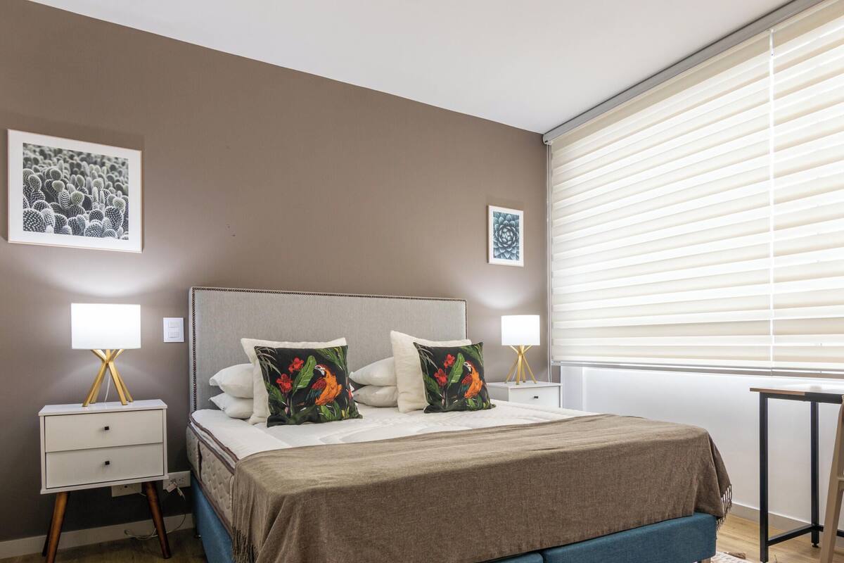 Apartment, Balcony, City View