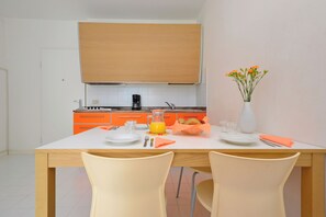 Leilighet, 1 soverom, balkong | Spisestue
