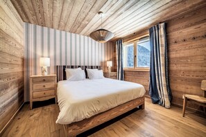 5 habitaciones, tabla de planchar con plancha y wifi gratis 