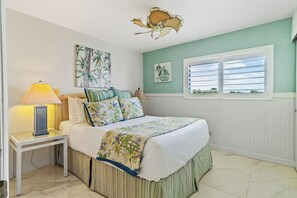 1 bedroom, iron/ironing board, free WiFi, bed sheets - 1 Bedroom, 1 Bath Causeway End of Island! (Sanibel)