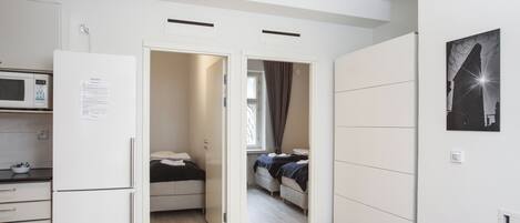 4 chambres, fer et planche à repasser, Wi-Fi, draps fournis