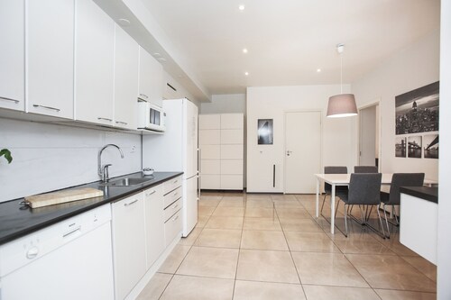 Premium 4-Bedroom Stay in Central Helsinki