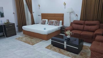 Deluxe Room, Balcony, City View