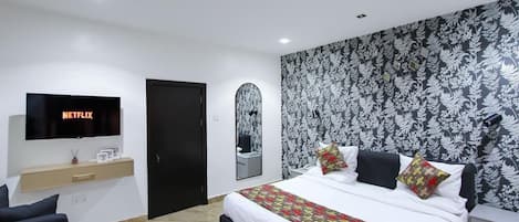 Deluxe Room, Balcony, City View