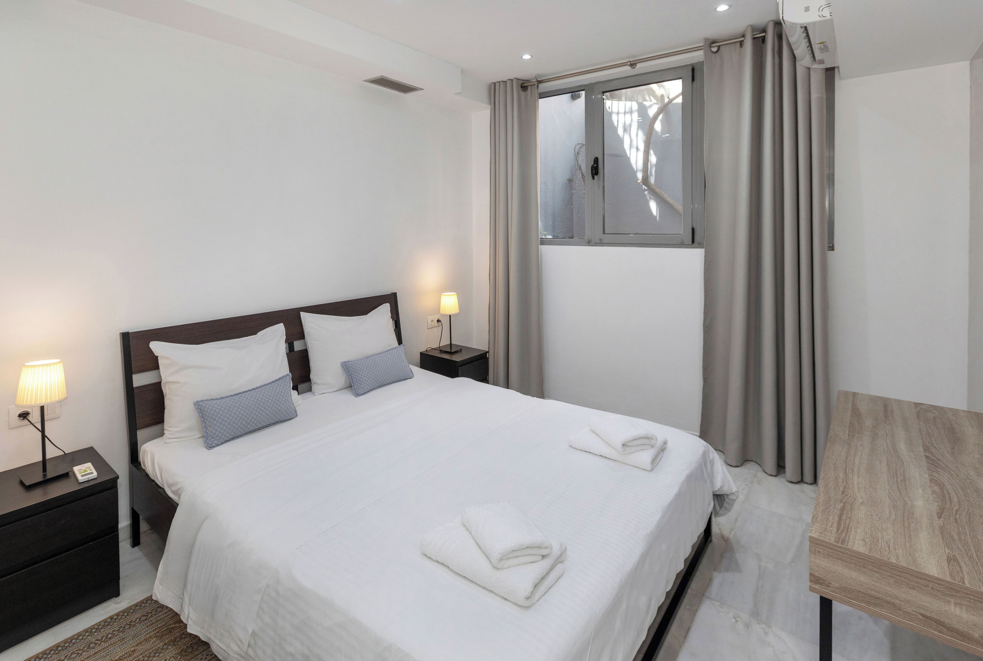 2 bedrooms, iron/ironing board, travel cot, free WiFi