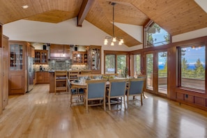 Dining - King's View Lodge - Lakeview (Incline Village)