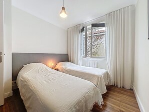 2 Schlafzimmer, Schreibtisch, Internetzugang