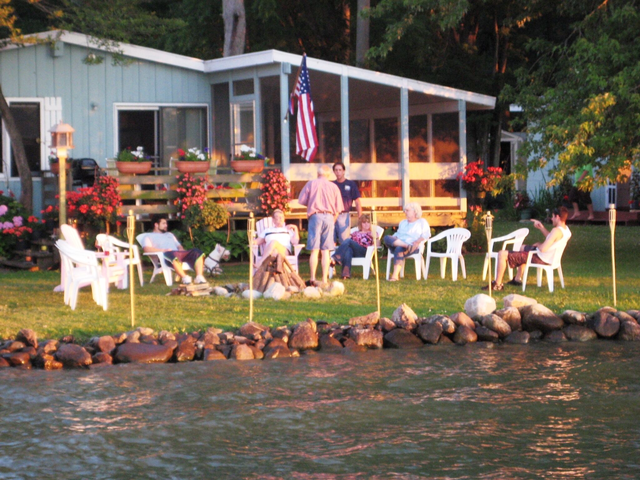 المنطقة المحيطة بالمنشأة