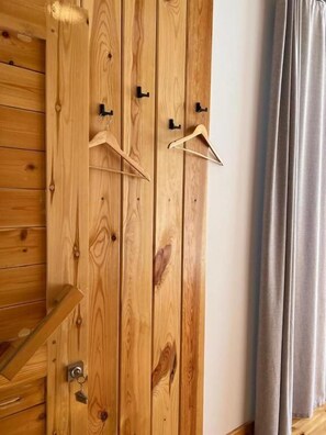 Chambre Simple Classique, vue montagne | Intérieur