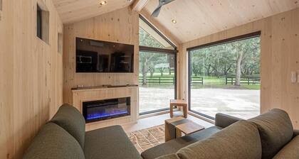 Deluxe One-Bedroom Resort Cabin