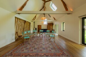 Interior - Holiday Home “La Maison Rouge” with Shared Terrace and Private Garden (La Chapelle-sur-Dun)