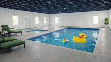 Innenpool, beheizter Pool