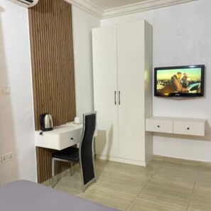 Standardværelse - udsigt til have | Interiør