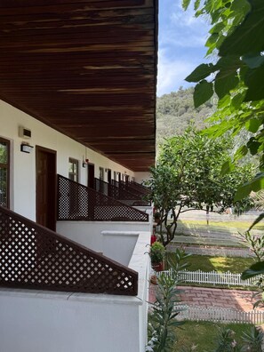 Standard Double Room, Patio, Garden View | Property grounds - Villa Del Mar  (canakkale)