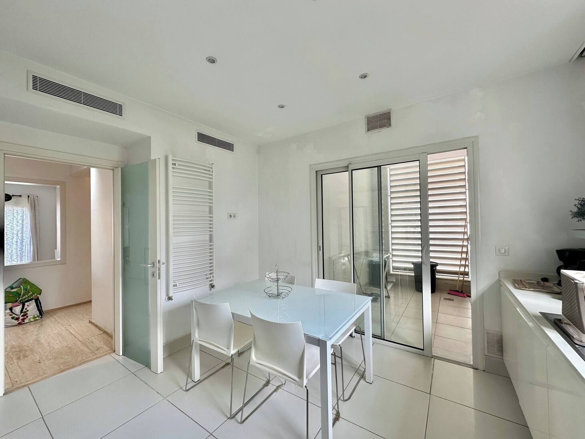 Apartment, 2 Bedrooms | Interior