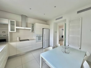 Apartment, 2 Bedrooms | Dining - Coralie S2 Moderne au Lac 2 (Tunis)