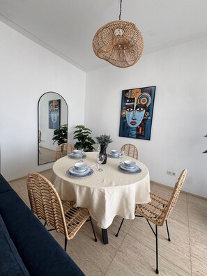 Apartment, 2 Bedrooms | Dining room - Coralie S2 Moderne au Lac 2 (Tunis)