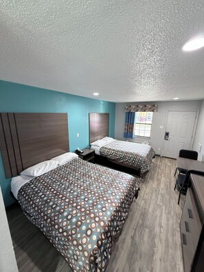 Chambre Double, 2 grands lits, non-fumeurs