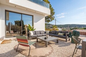 Terrace/patio - Modern house with sea view (Ceyreste)